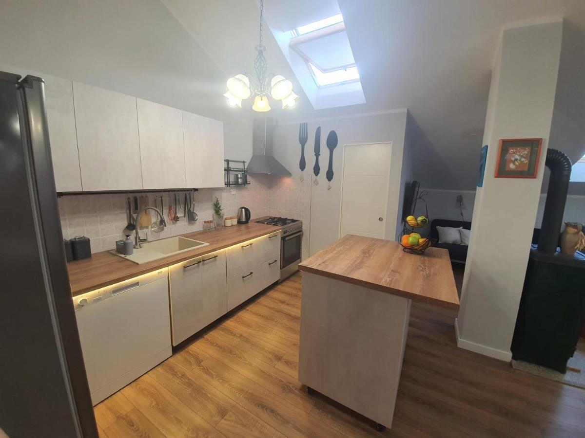 Apartment D Free Parking & Wifi, Walking Distance To Centrum 扎达尔 外观 照片