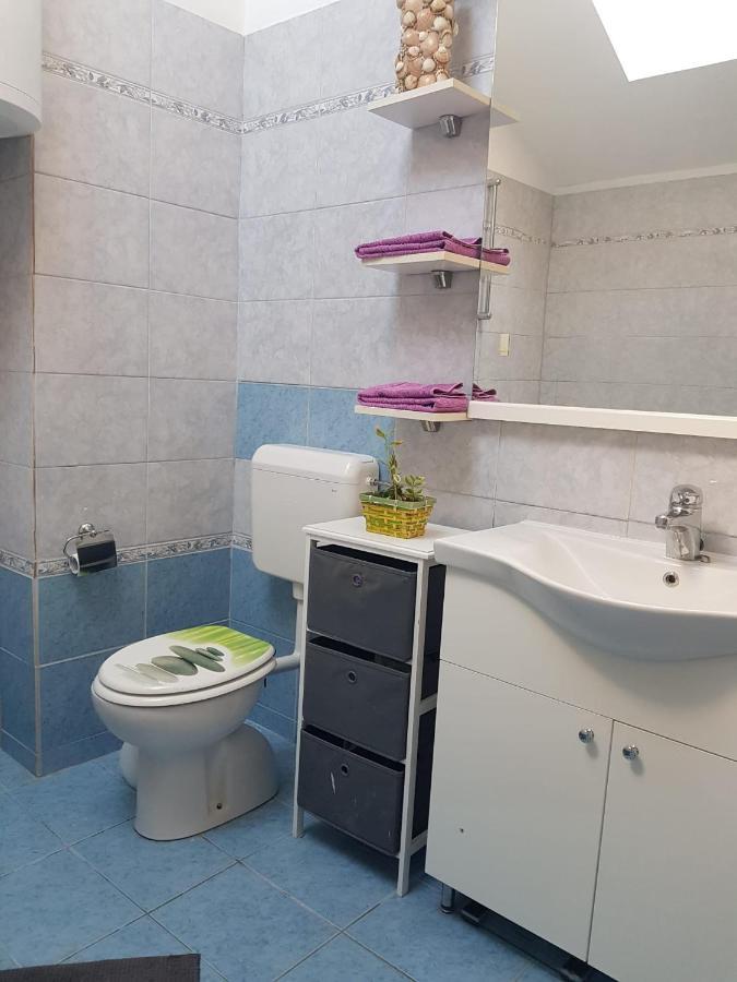 Apartment D Free Parking & Wifi, Walking Distance To Centrum 扎达尔 外观 照片