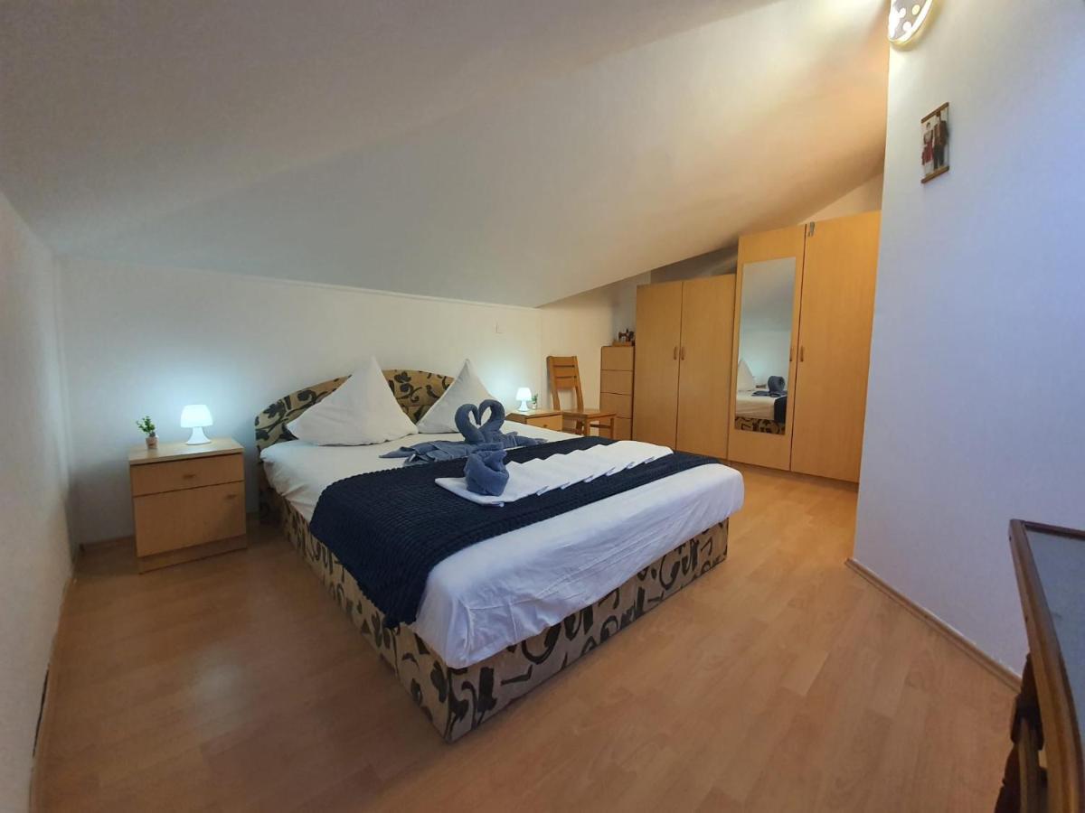 Apartment D Free Parking & Wifi, Walking Distance To Centrum 扎达尔 外观 照片