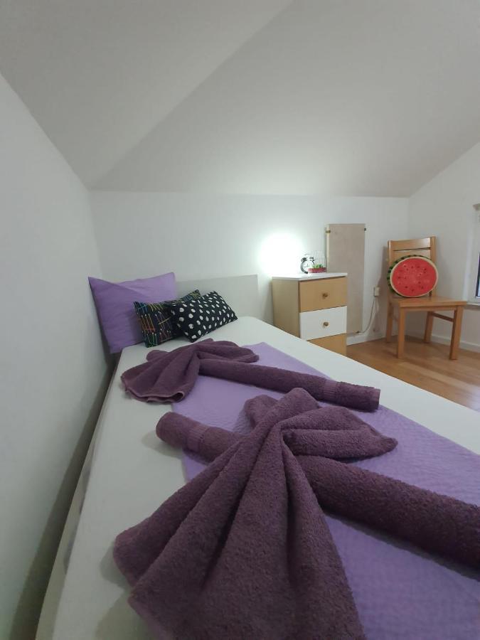 Apartment D Free Parking & Wifi, Walking Distance To Centrum 扎达尔 外观 照片