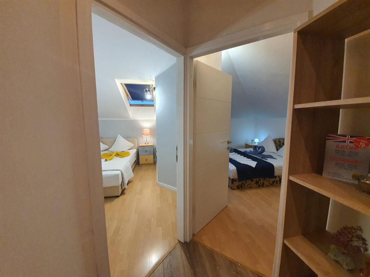 Apartment D Free Parking & Wifi, Walking Distance To Centrum 扎达尔 外观 照片