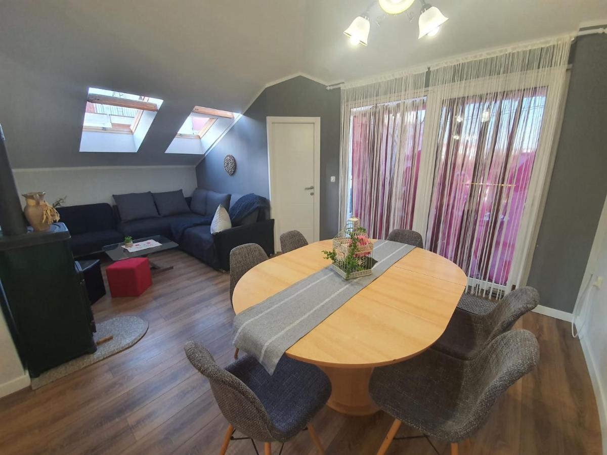Apartment D Free Parking & Wifi, Walking Distance To Centrum 扎达尔 外观 照片